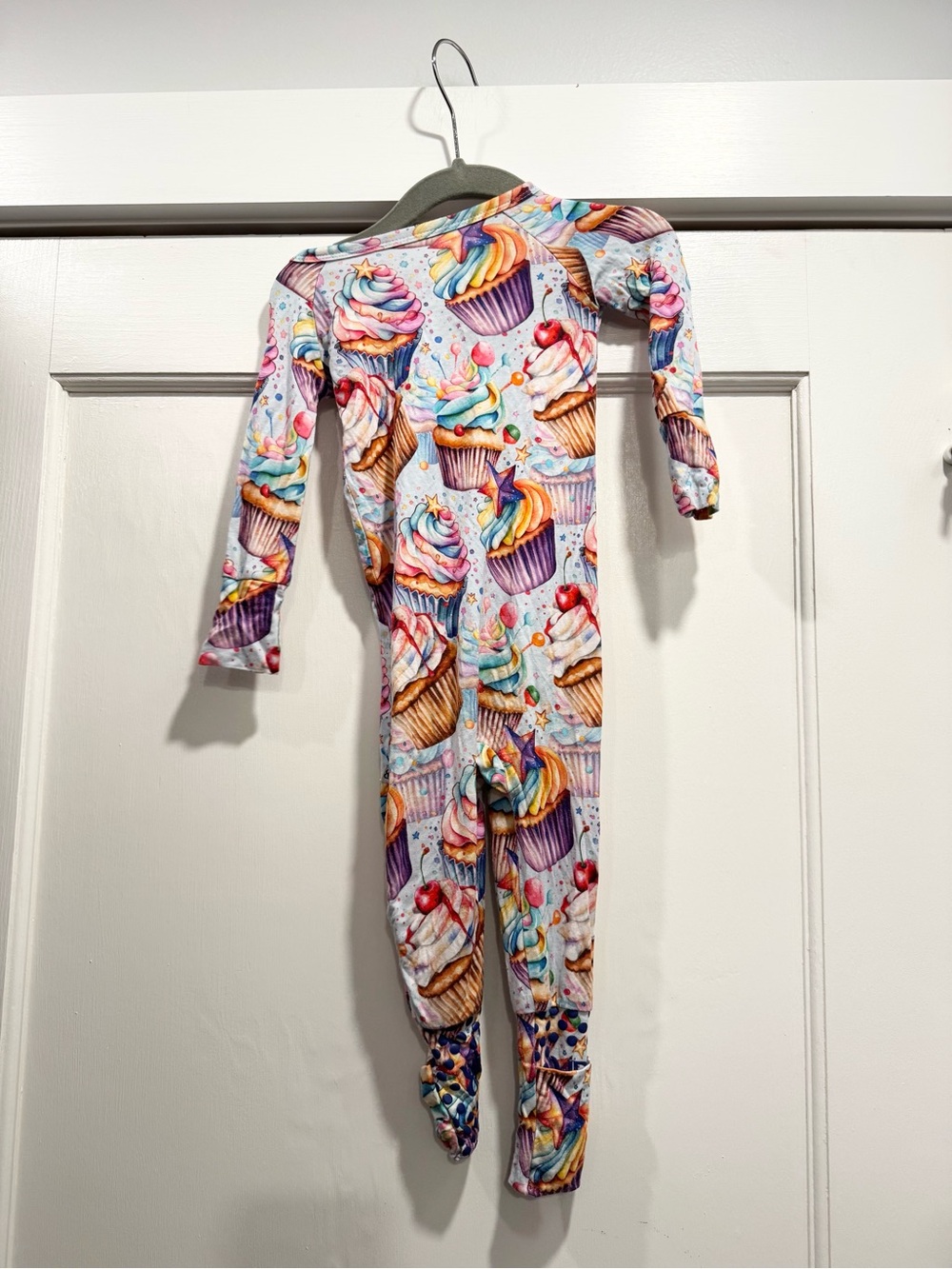 Bums & Roses Bamboo Convertible Ruffle Romper Rainbow Cupcakes 9-12M Baby - Picture 6 of 7